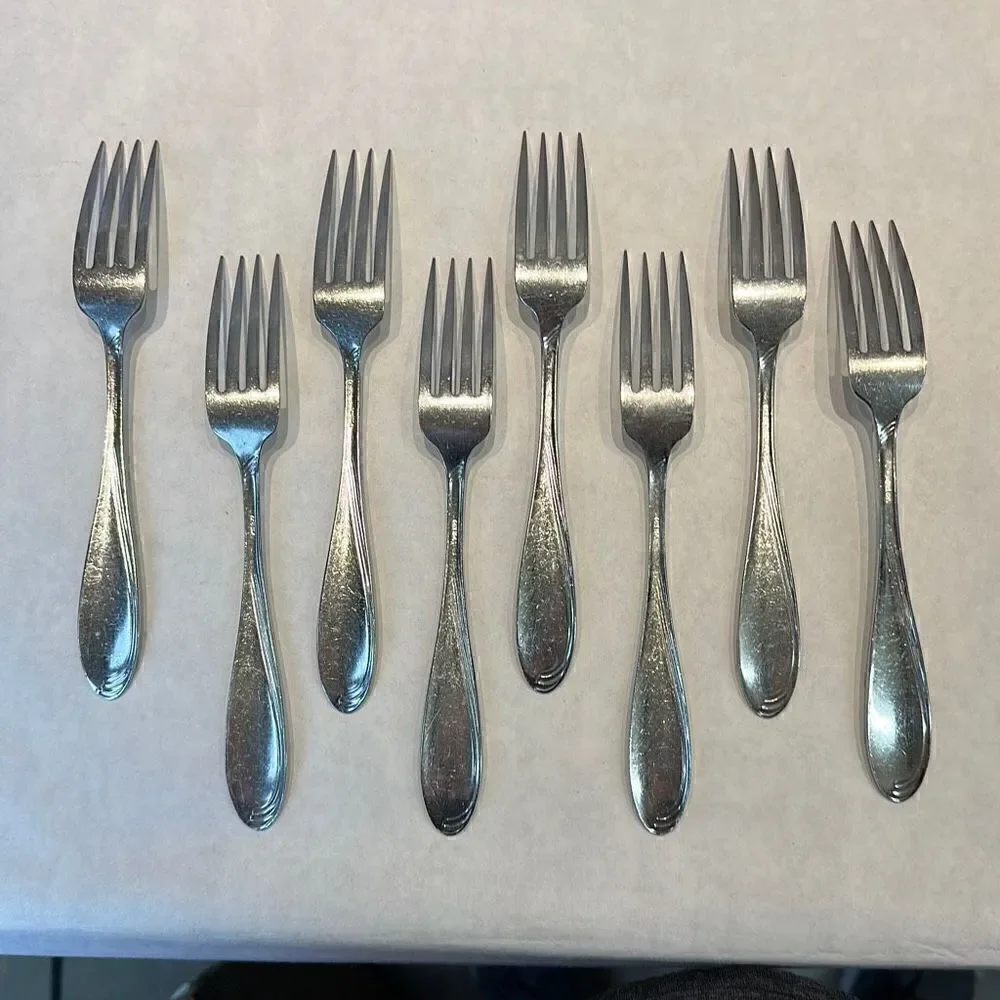Oneida Stainless Dinner Forks Scroll Pattern Lot Set 8